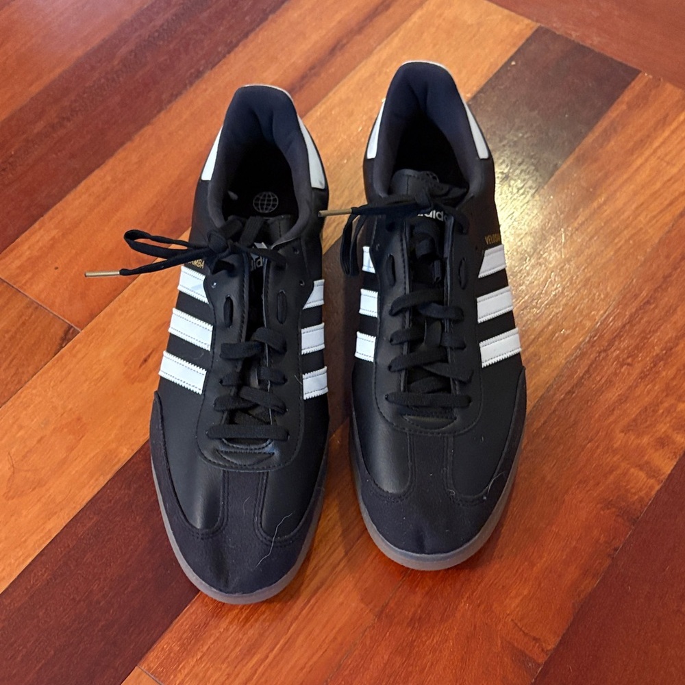 Adidas Men's velosamba Sneakers
